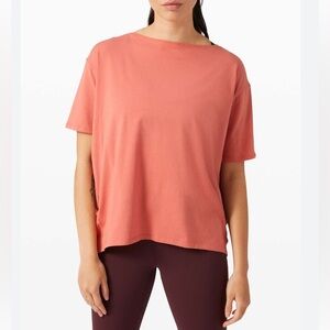 Lululemon Back in Action short sleeve top (size 2)